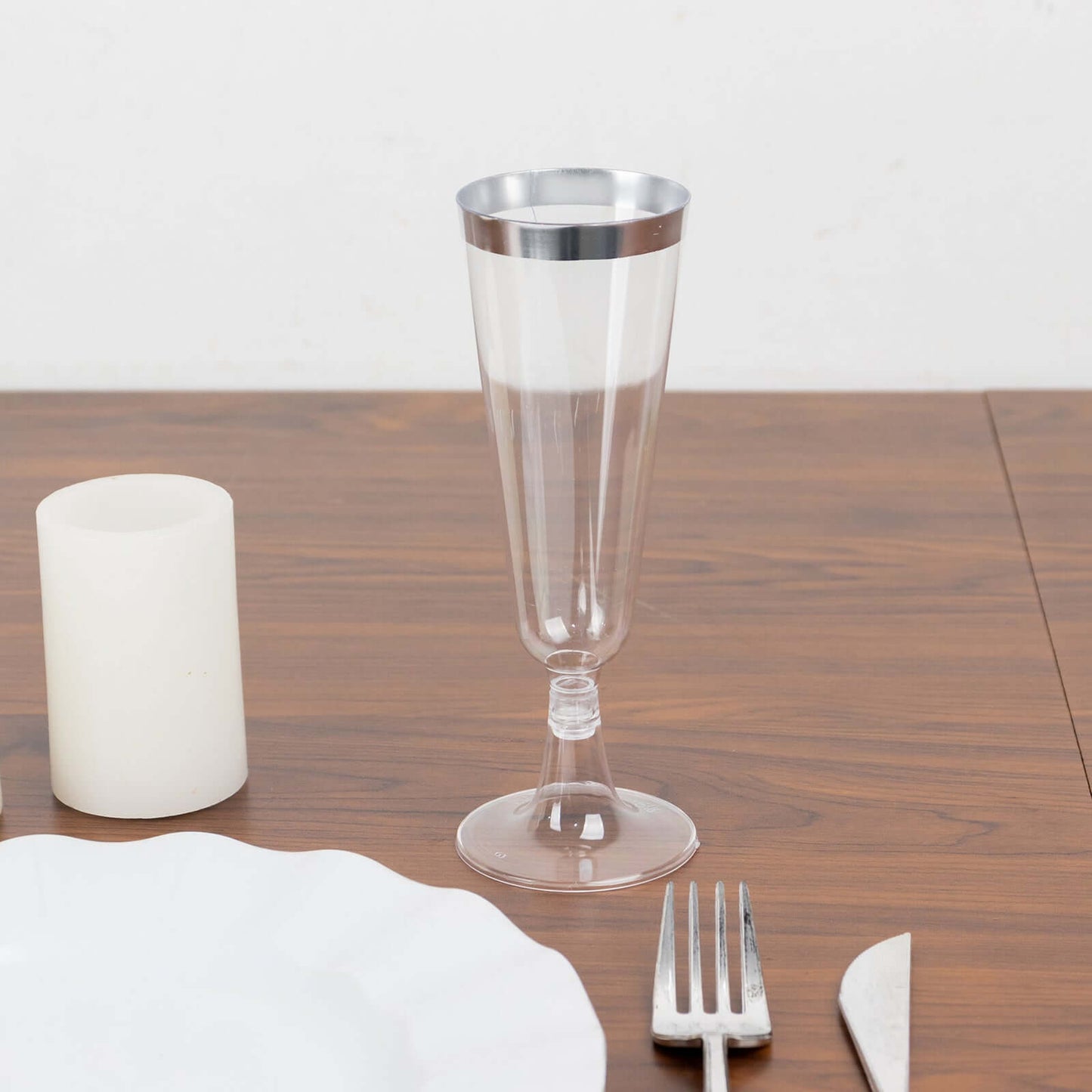 12-Pack Plastic Champagne Flutes Clear with Silver Rim - Stylish Disposable Cocktail Glasses for Parties 5oz 6"