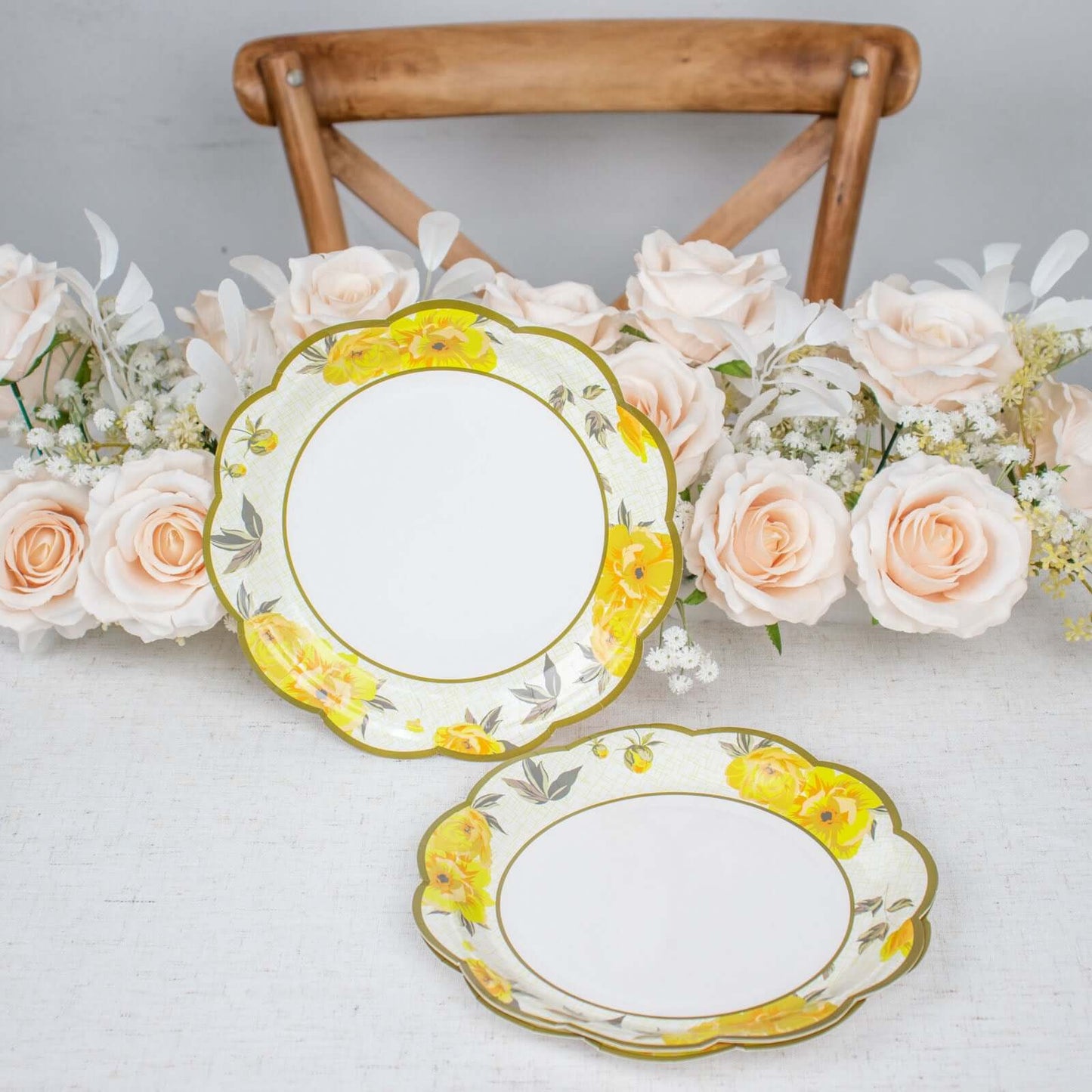 24-Pack Paper 9" Round Dinner Plates in Mixed Floral Print with Scalloped Edge - Disposable Party Plates for Baby Showers & Vintage Themes