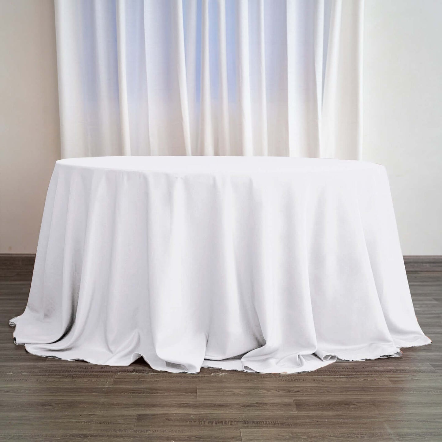 Polyester 132" Round Tablecloth White - Seamless Chic Design for Grand Celebrations - Linen Luxes
