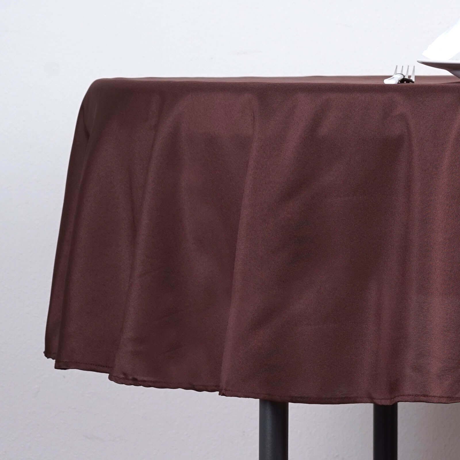 Polyester 70" Round Tablecloth Chocolate - Durable & Wrinkle - Resistant Table Cover - Linen Luxes
