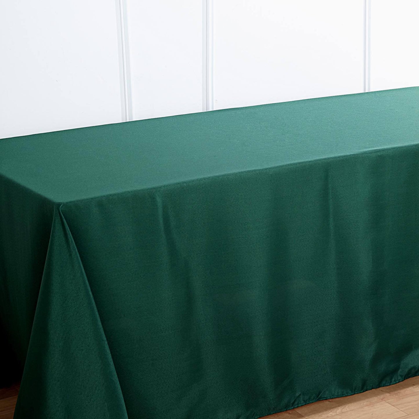 Polyester 90"x156" Rectangle Tablecloth Hunter Emerald Green - Seamless Wrinkle - Resistant Table Cover - Linen Luxes
