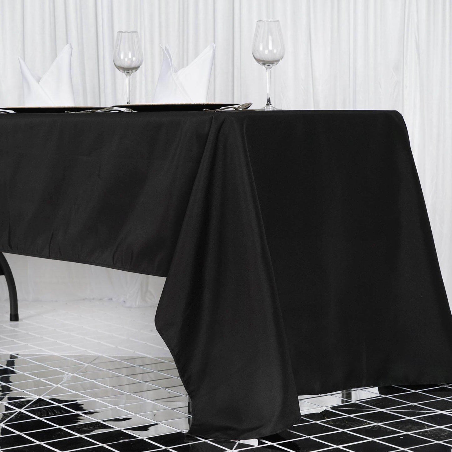 Premium Polyester 60"x126" Rectangle Tablecloth Black - Stain - Resistant 220GSM Finish for Special Events - Linen Luxes