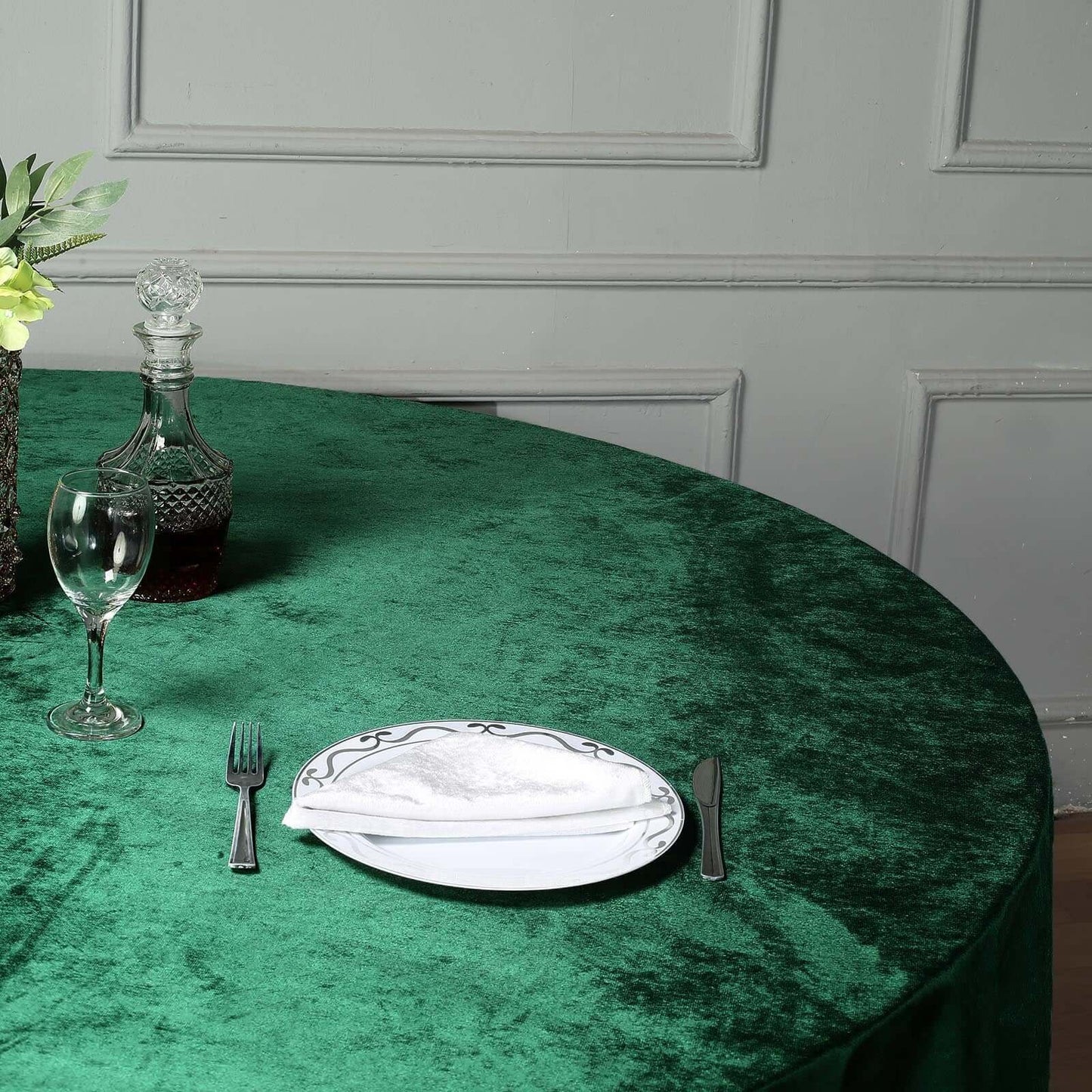 Premium Velvet 120" Round Tablecloth Hunter Emerald Green - Reusable Soft & Seamless Table Cover - Linen Luxes