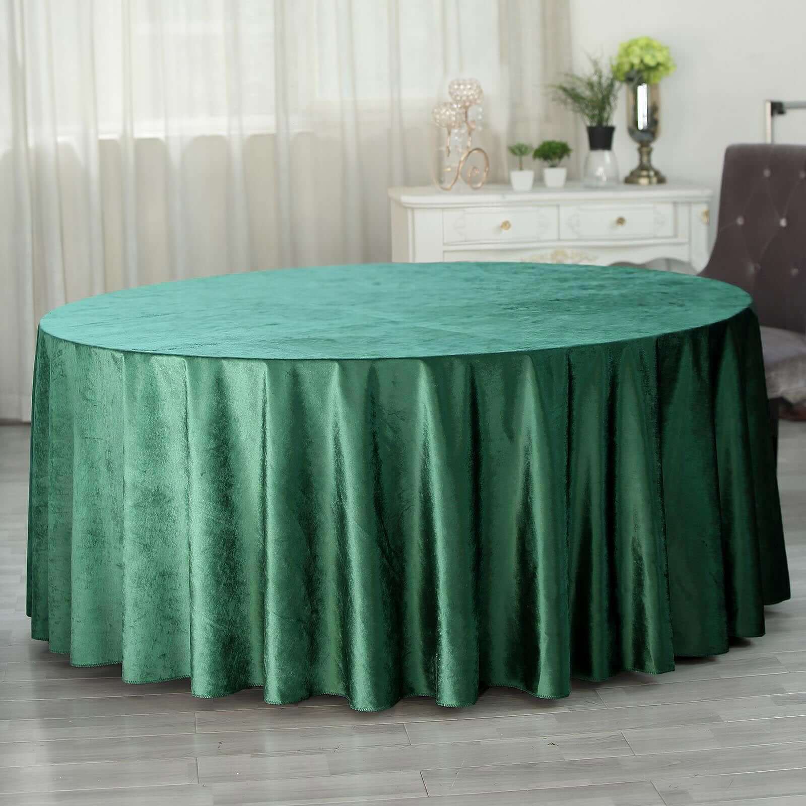 Premium Velvet 120" Round Tablecloth Hunter Emerald Green - Reusable Soft & Seamless Table Cover - Linen Luxes