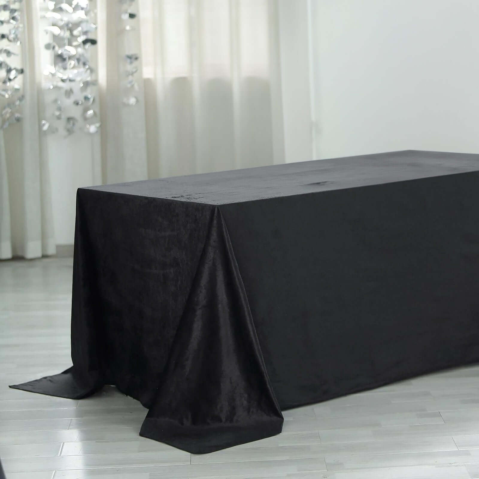 Premium Velvet 90"x156" Rectangle Tablecloth Black - Reusable Soft & Stylish Seamless Table Cover for Sophisticated Weddings & Events - Linen Luxes