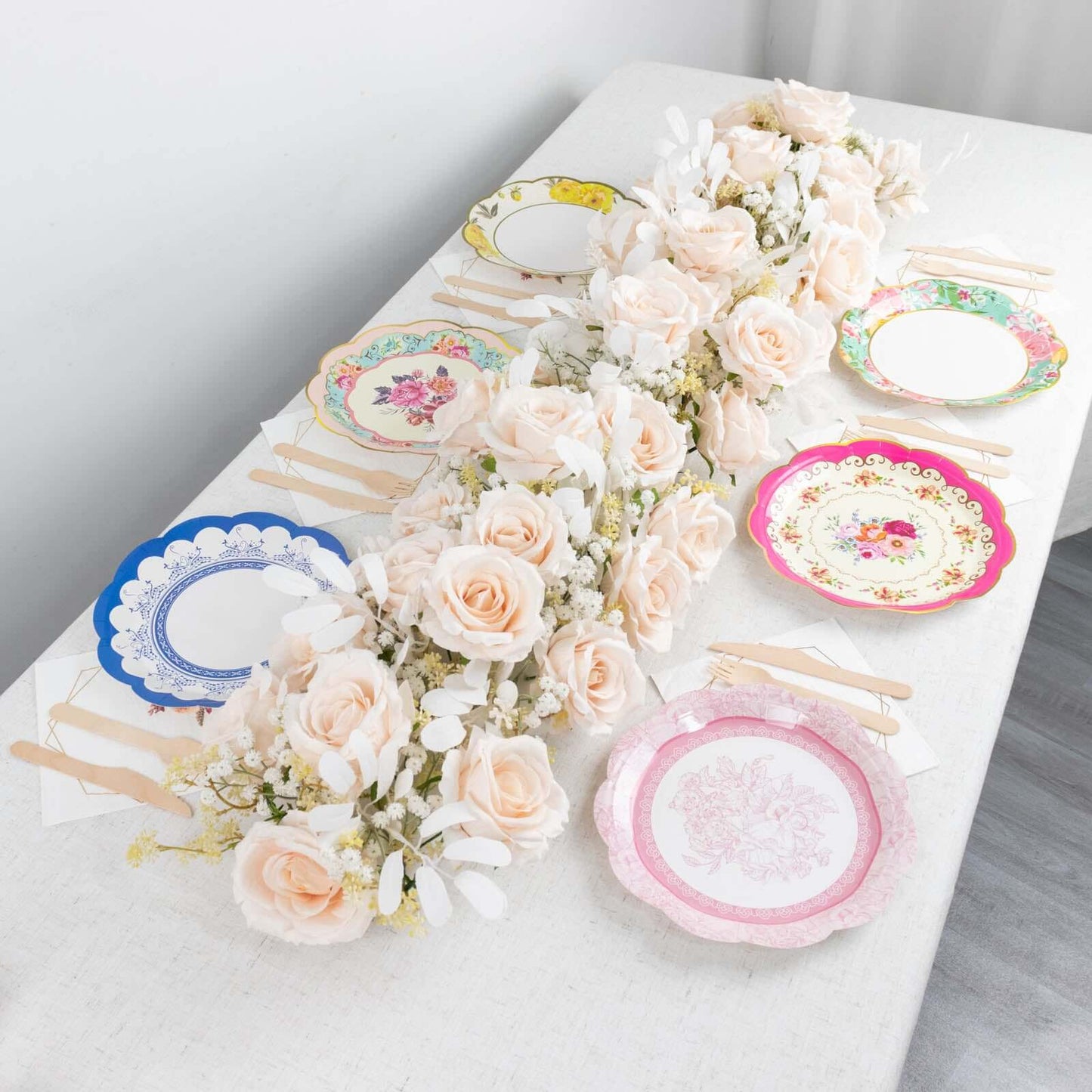 24-Pack Paper 9" Round Dinner Plates in Mixed Floral Print with Scalloped Edge - Disposable Party Plates for Baby Showers & Vintage Themes
