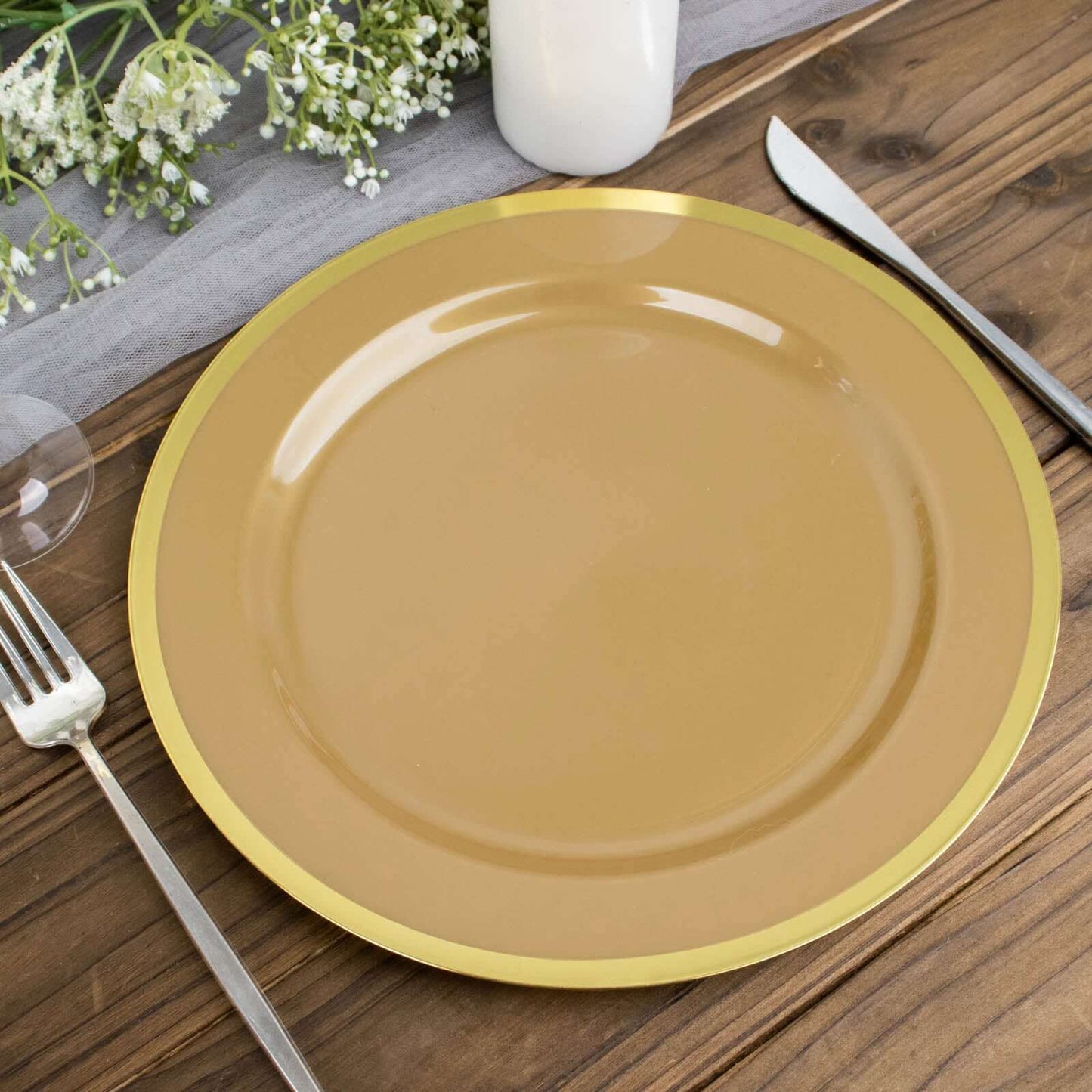 10-Pack Plastic 10" Round Dinner Plates in Gold - Disposable Party Plates for Classy Banquets & Special Occasions