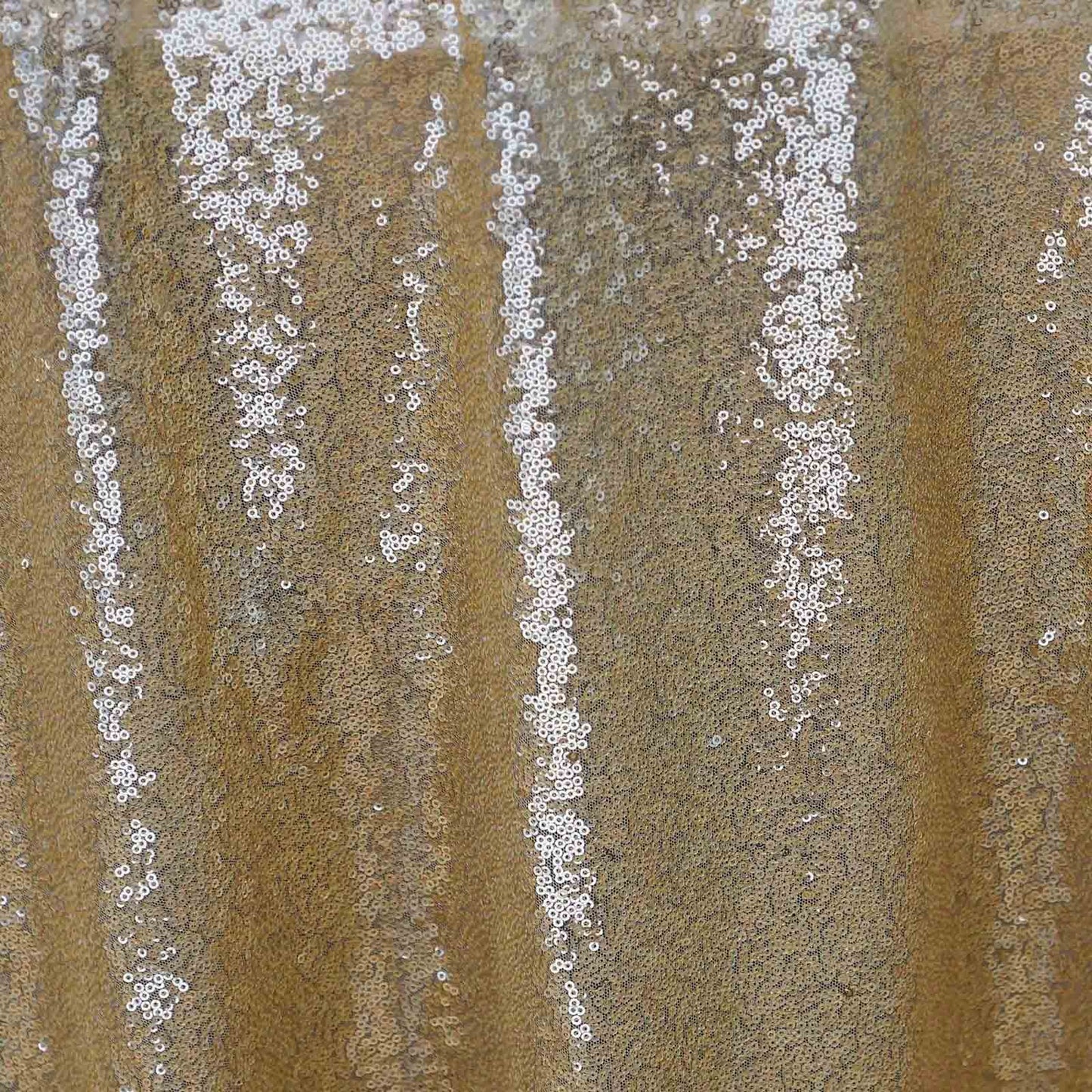 Sequin 132" Round Tablecloth Champagne - Seamless Dazzling Table Cover - Linen Luxes