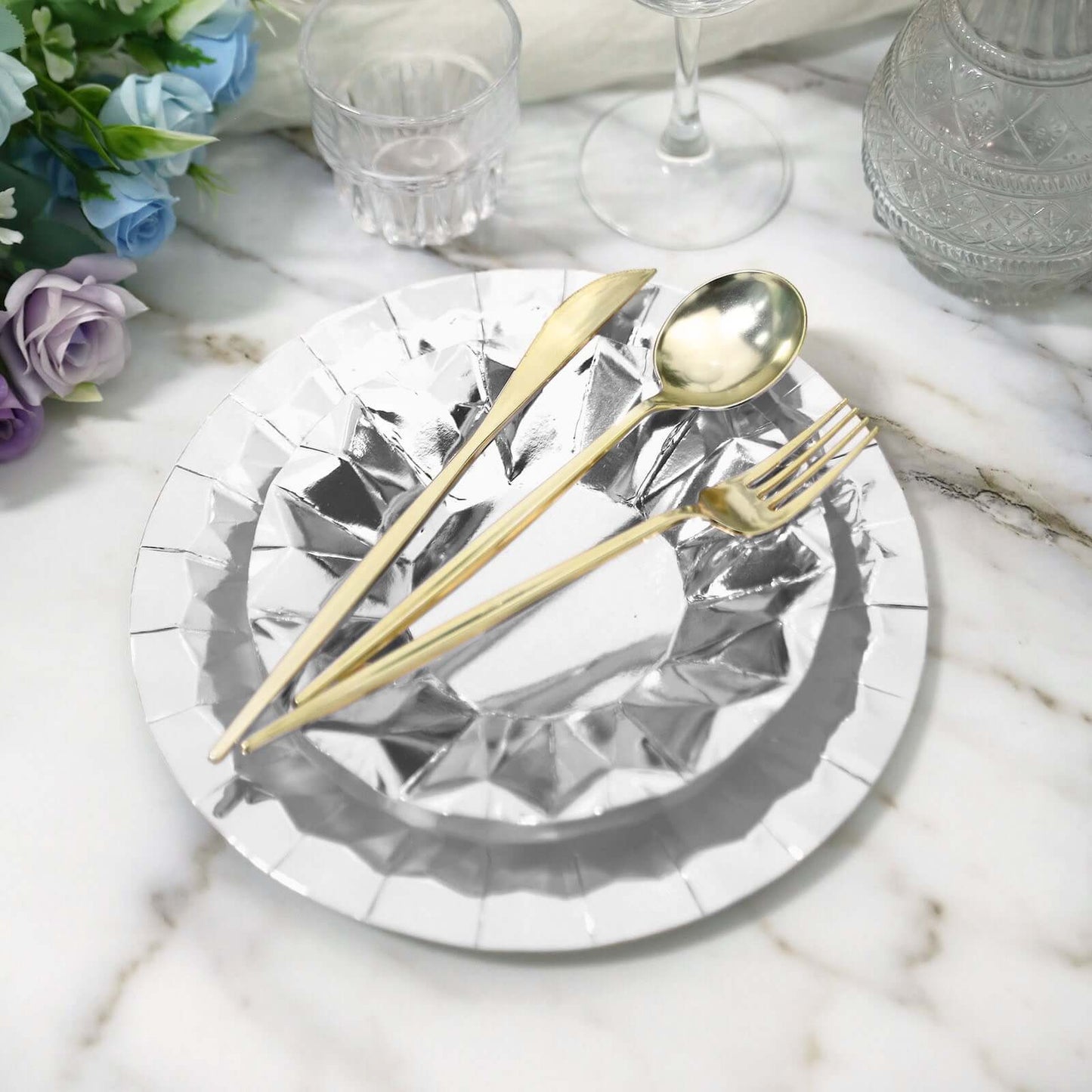 25-Pack Paper 9" Round Dinner Plates in Metallic Silver with Geometric Prism Rim - Disposable 400GSM Party Plates