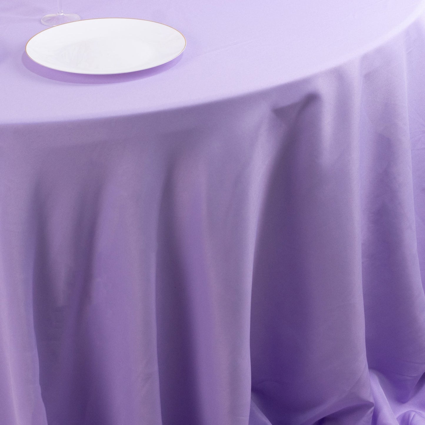 Premium Polyester 132" Round Tablecloth Lavender Lilac - Seamless 220GSM Wrinkle-Resistant Table Cover