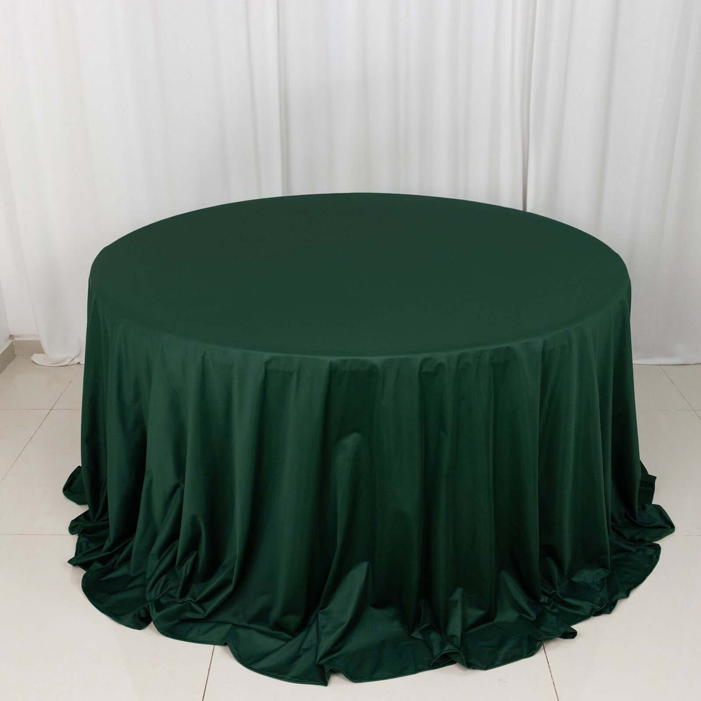 Scuba Round 132" Tablecloth Hunter Emerald Green - Wrinkle Free & Stain Resistant Seamless Table Cover