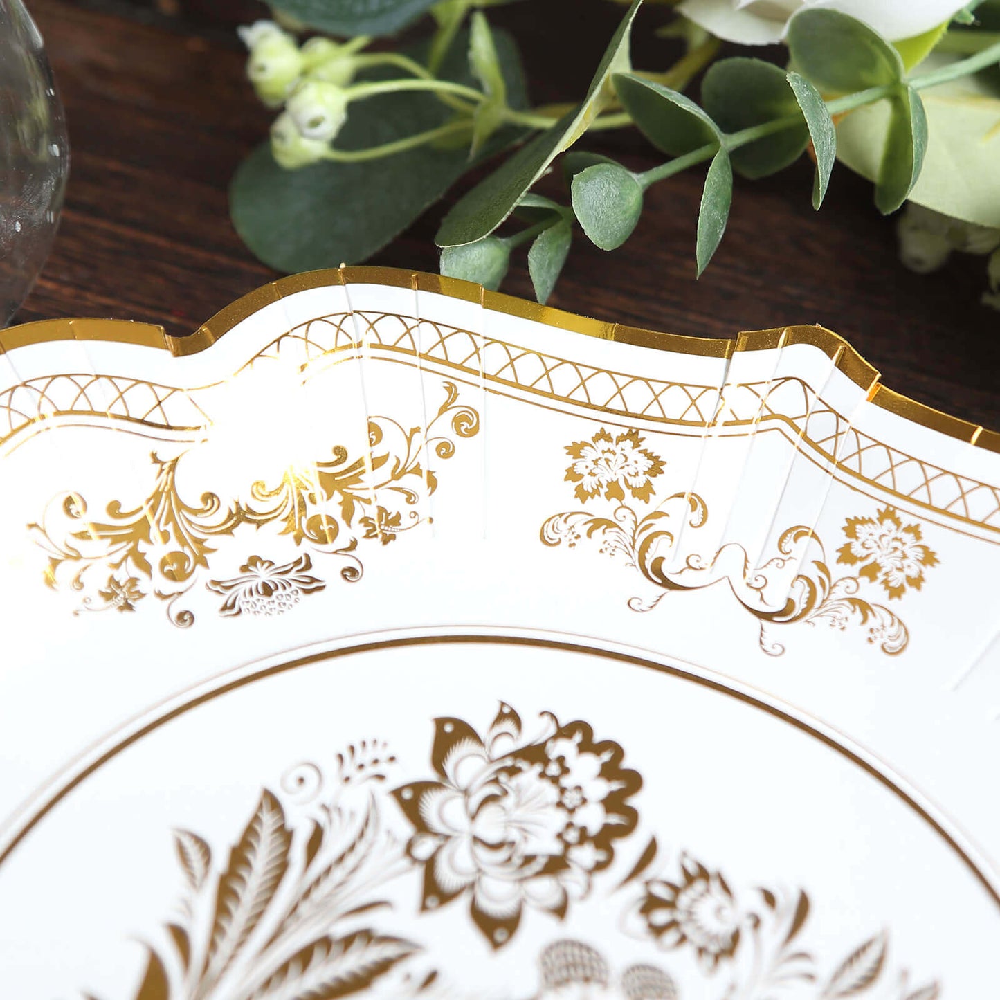 25-Pack Paper Dessert Plates in White with Gold Damask Floral Print & Scallop Rim - Stylish Disposable 300GSM Floral Salad Appetizer Plates for Weddings & Events 8"