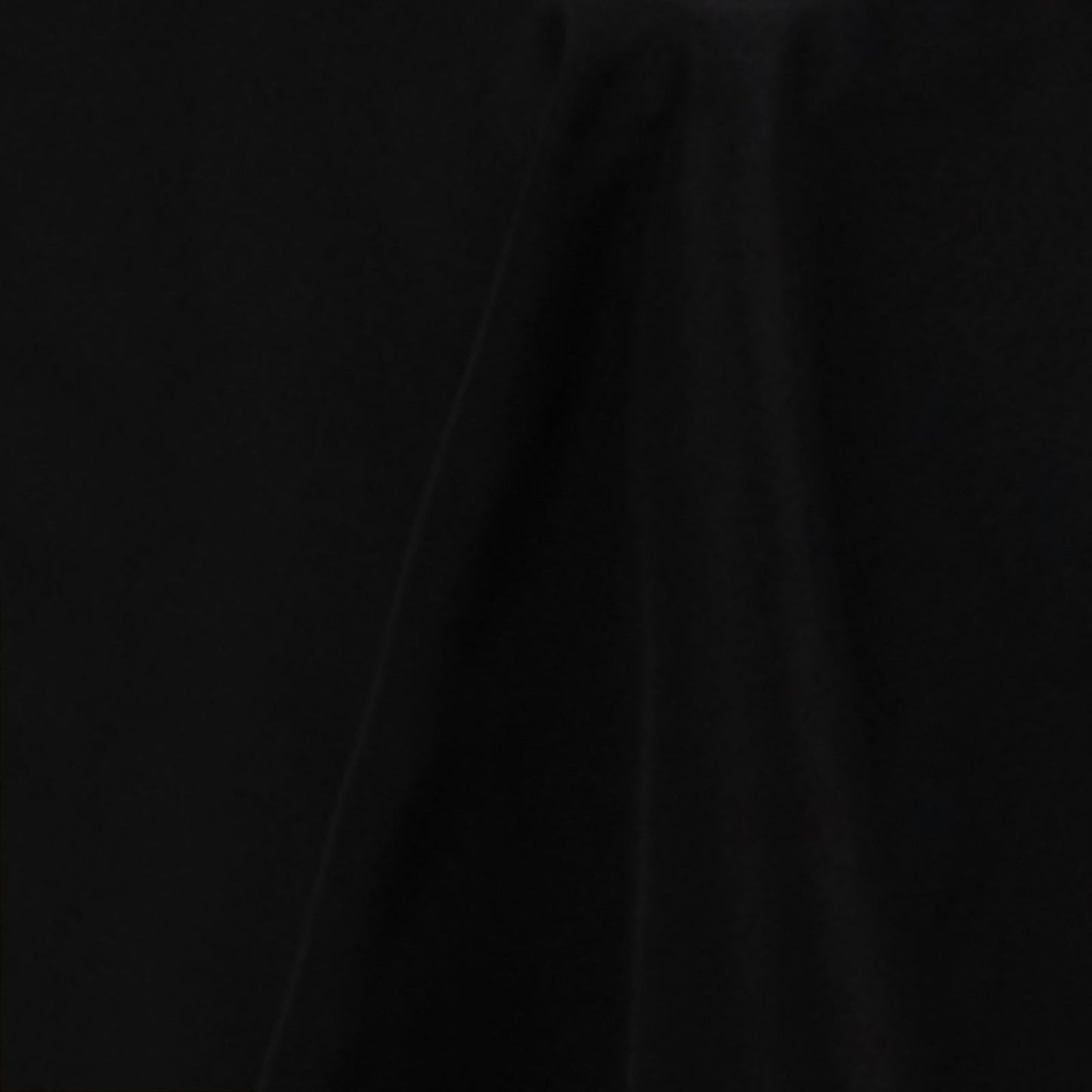 Fire Retardant Premium Polyester 132" Round Tablecloth Black - High-Performance Seamless Table Cover
