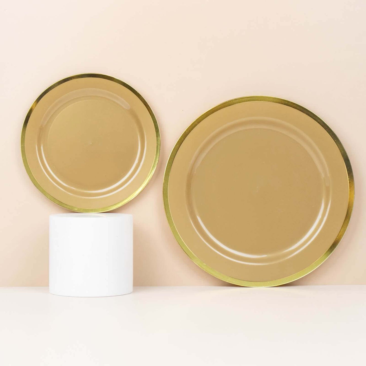 10-Pack Plastic 10" Round Dinner Plates in Gold - Disposable Party Plates for Classy Banquets & Special Occasions