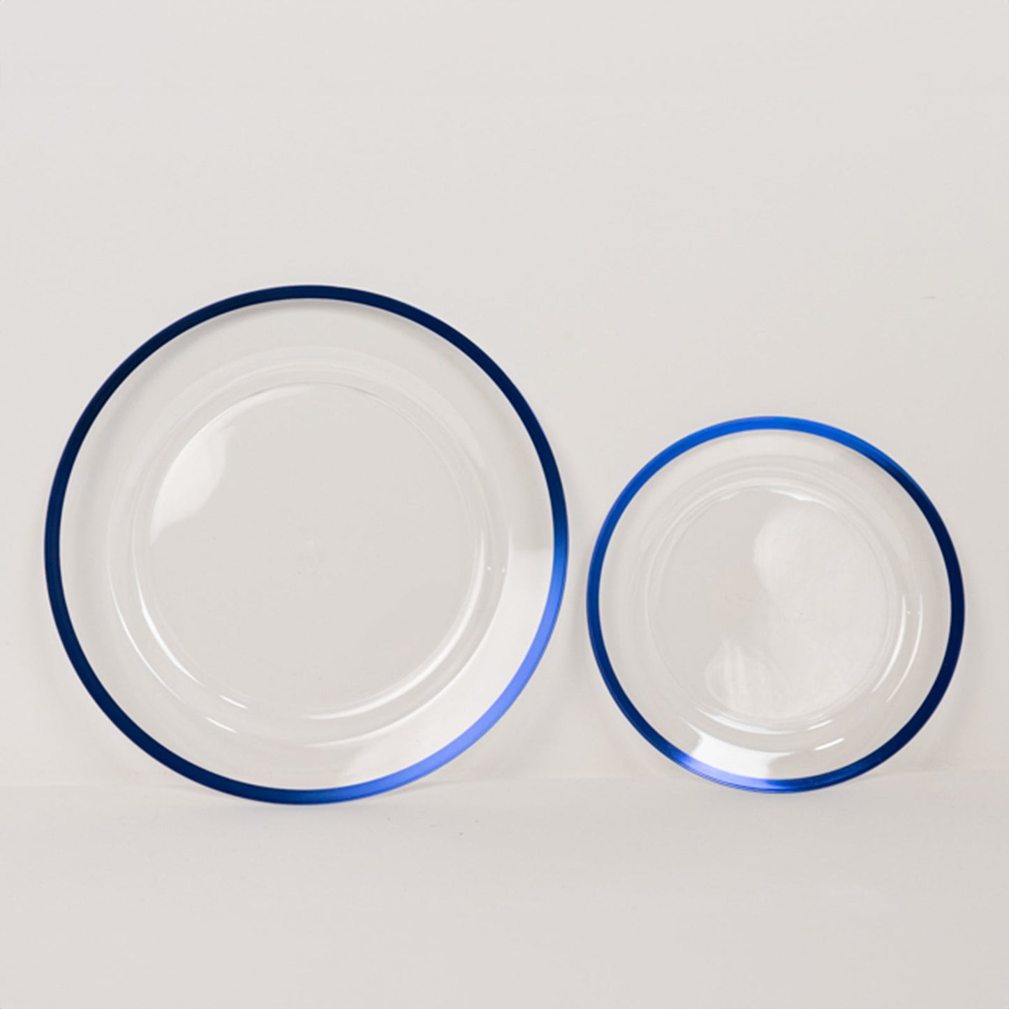 10-Pack Plastic 7" Round Appetizer Plates in Clear with Blue Rim - Sleek Disposable Salad Plates for Banquets & Special Occasions