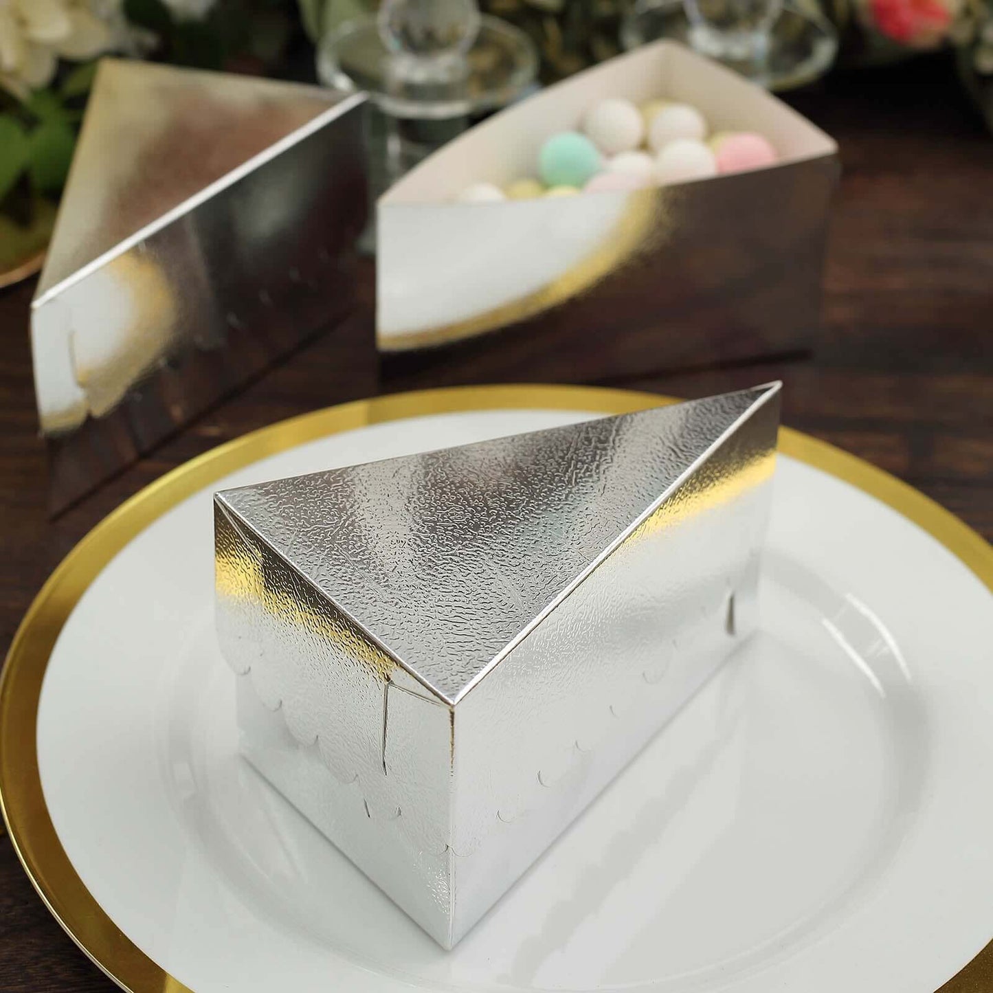 10-Pack Cardstock Triangle Cake Slice Boxes Metallic Silver with Scalloped Top - Decorative Takeaway Dessert Containers for Pie Snacks & Party Favors 5"x3"