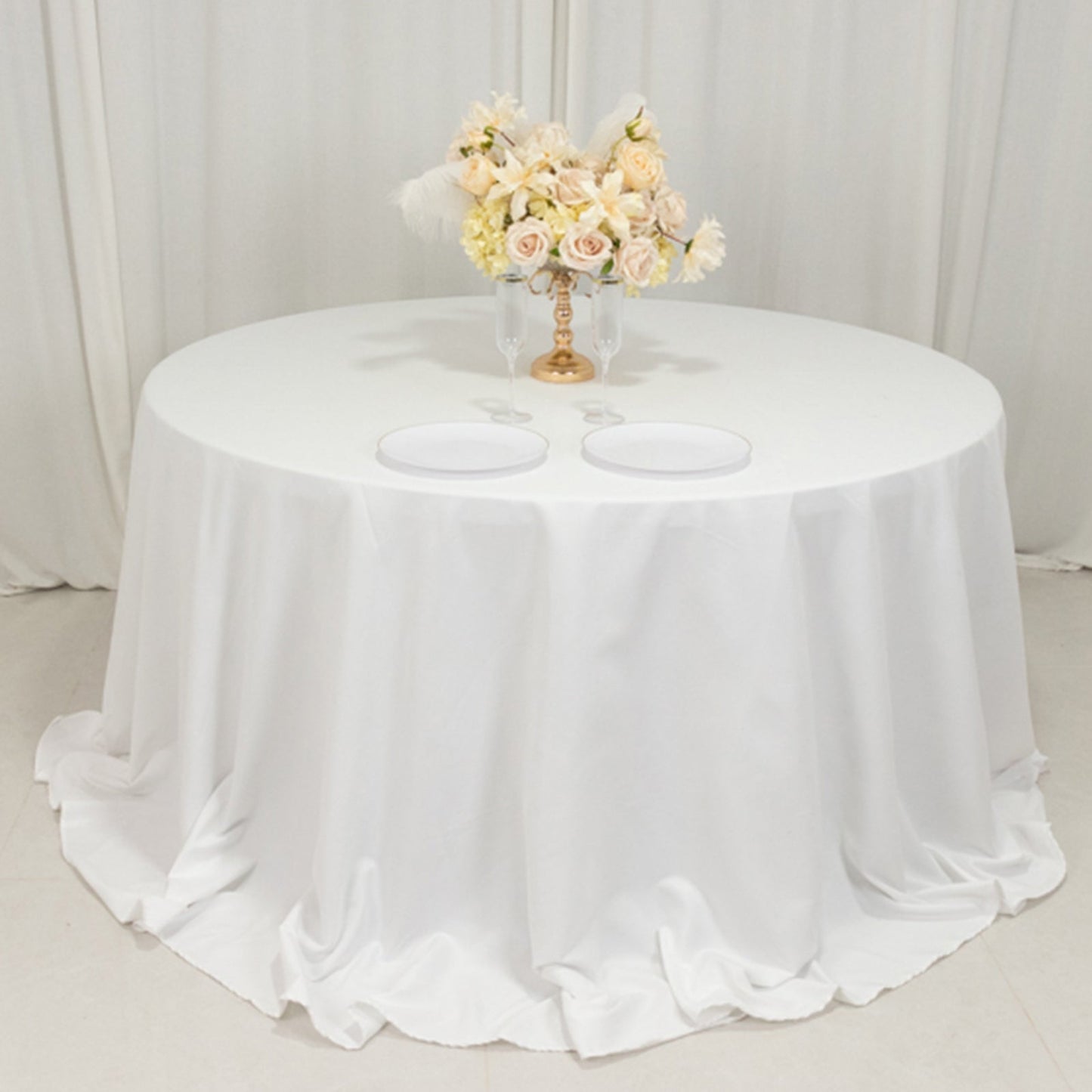 Cotton Blend 132" Round Tablecloth White - Seamless Wrinkle-Resistant Design for Formal Events