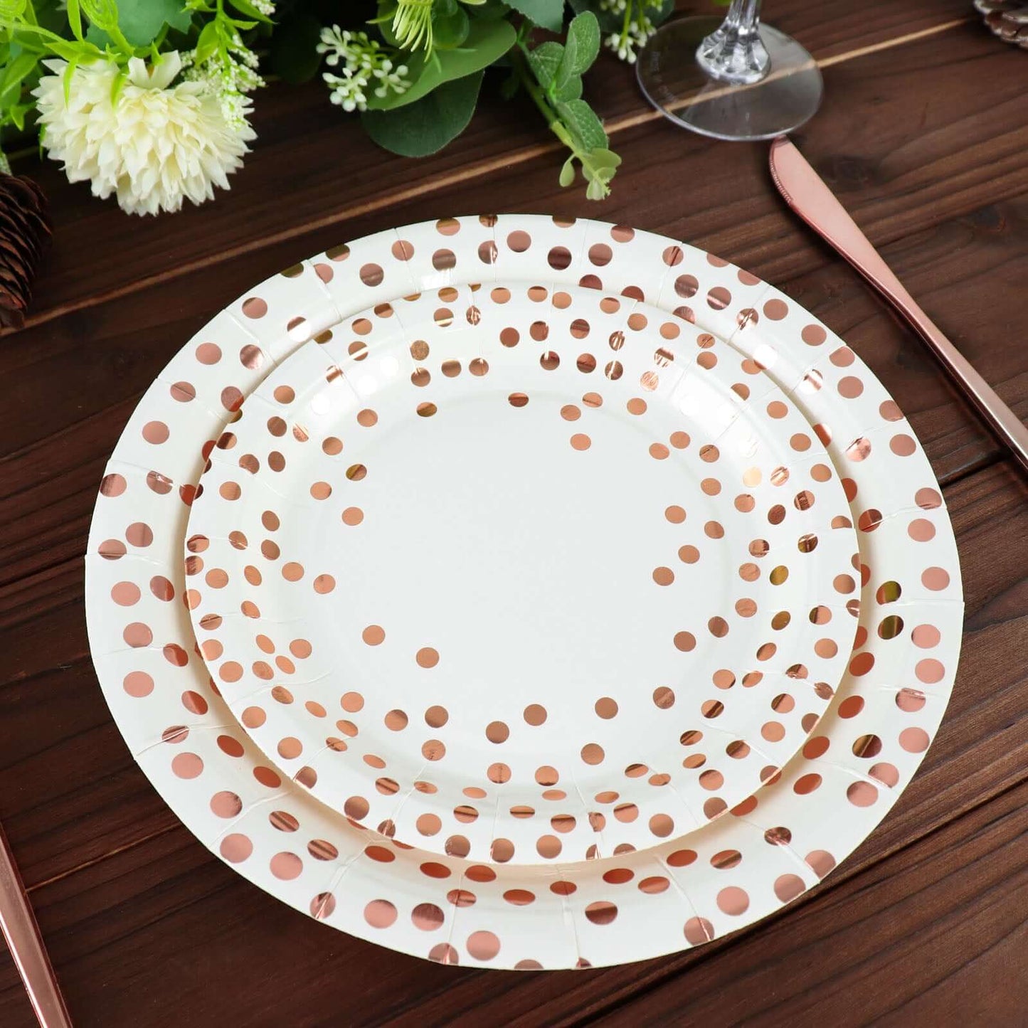 25-Pack Paper Round Dinner Plates 9" White with Metallic Rose Gold Polka Dots - Disposable 300GSM Party Plates for Banquets & Celebrations